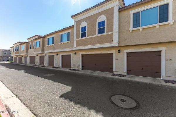 $485,000 | 1917 East Hampton Lane, Unit 104, Gilbert, AZ 85295