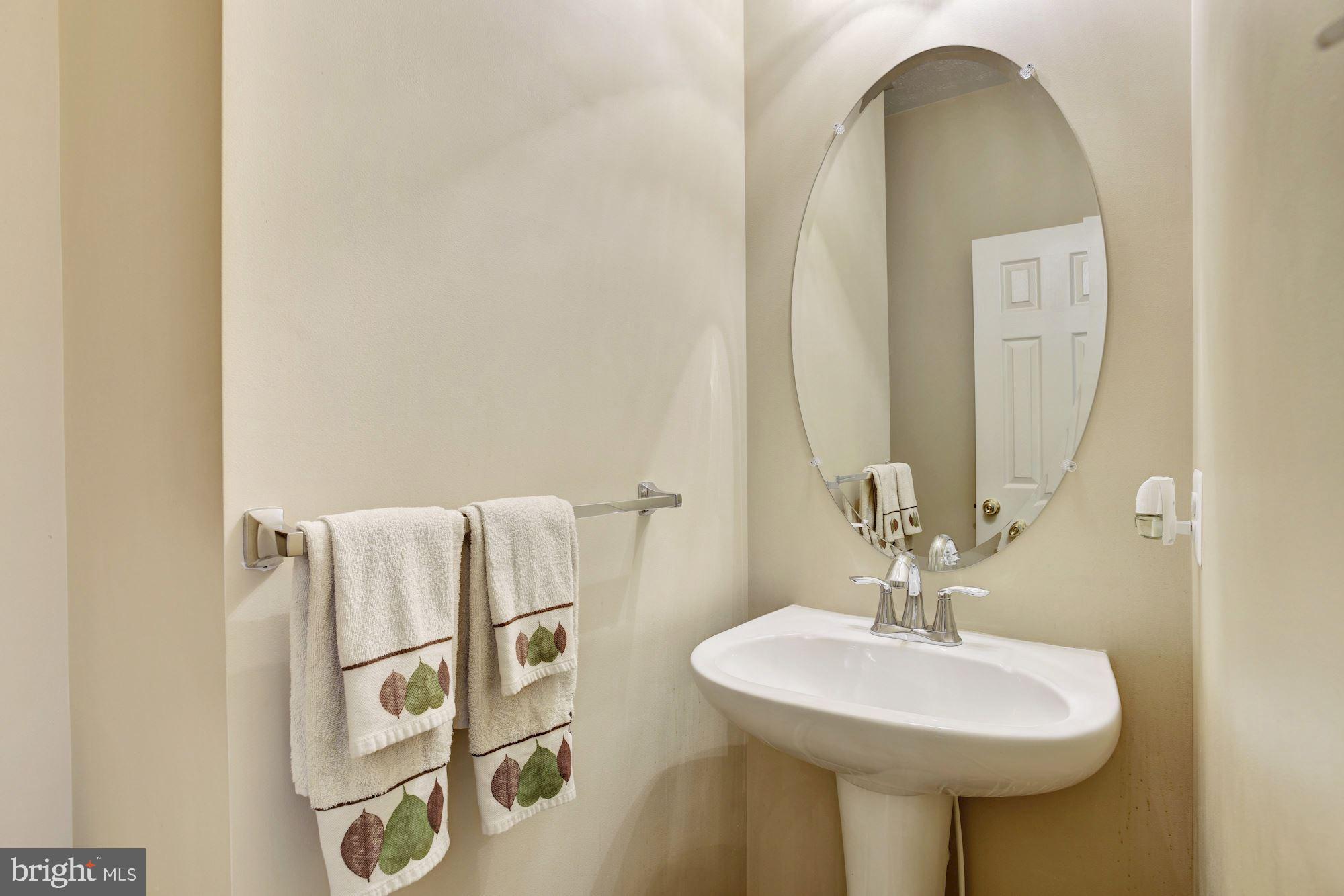 9719 Davison Road Baltimore, MD 21220 - Photo 13 of 31 Powder Room