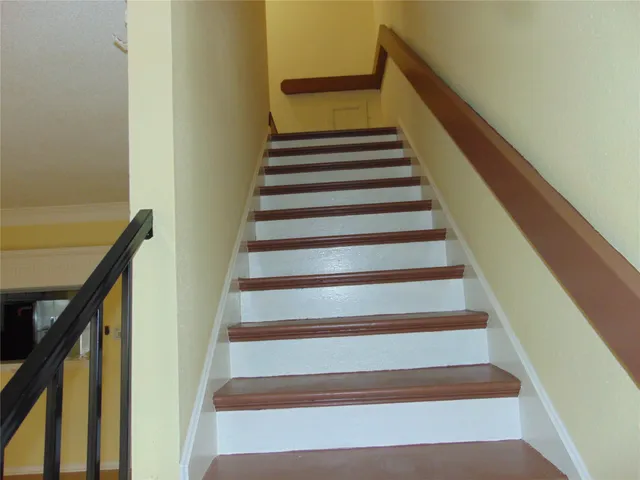 $139,900 | 12300 Brookglade Circle, Unit 74, Houston, TX 77099