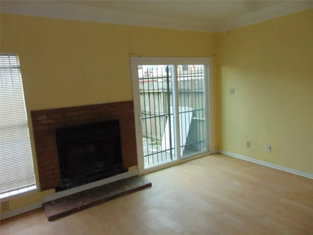 $139,900 | 12300 Brookglade Circle, Unit 74, Houston, TX 77099