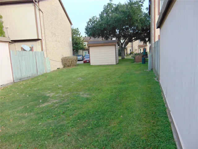 $139,900 | 12300 Brookglade Circle, Unit 74, Houston, TX 77099