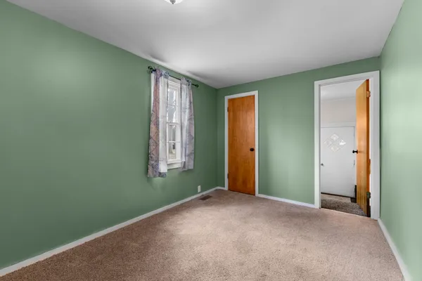 $173,500 | 2394 Forrest Drive, Hillsdale, MI 49242