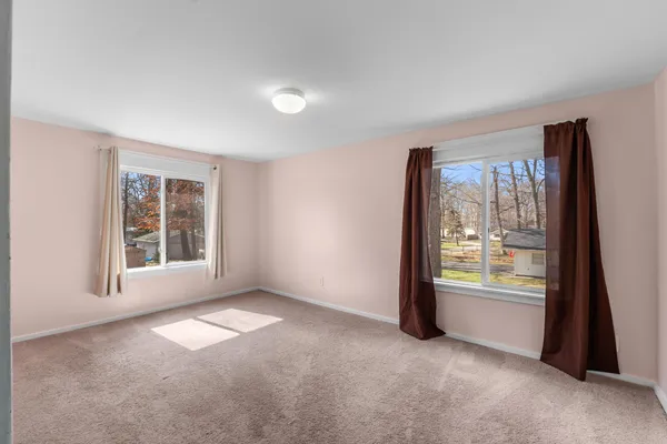 $173,500 | 2394 Forrest Drive, Hillsdale, MI 49242