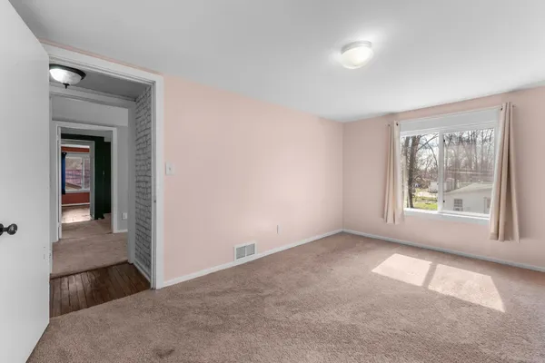 $173,500 | 2394 Forrest Drive, Hillsdale, MI 49242