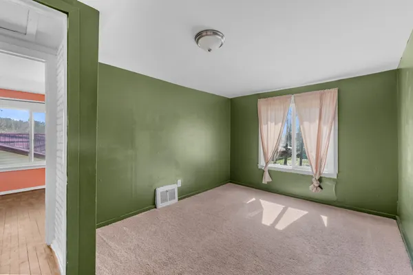 $173,500 | 2394 Forrest Drive, Hillsdale, MI 49242