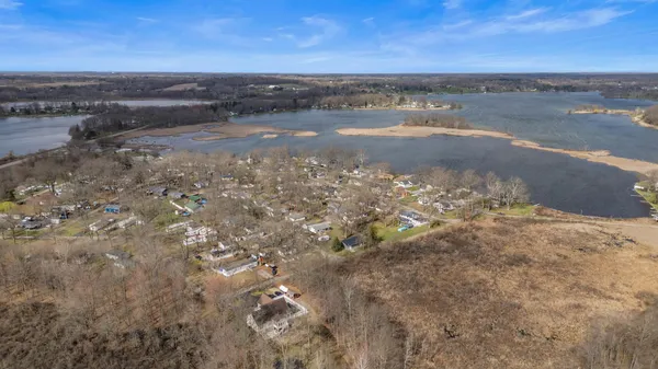 $173,500 | 2394 Forrest Drive, Hillsdale, MI 49242