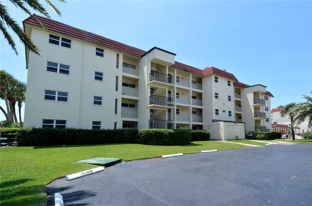 925 Beach Road, Unit 310 Sarasota, FL 34242 - Photo 4 of 18