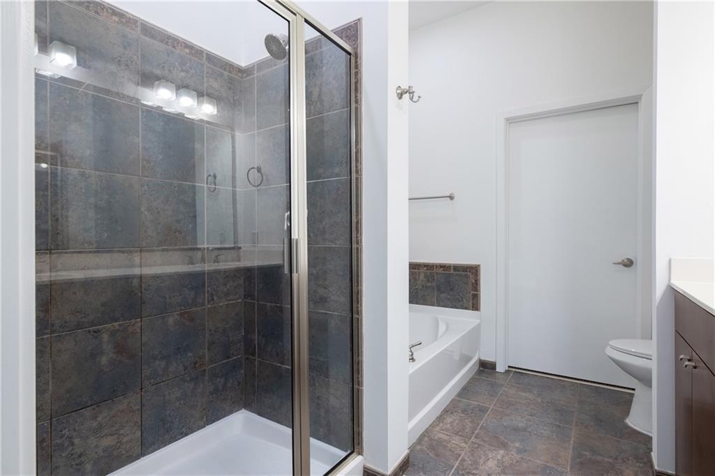 425 Chapel Street Southwest, Unit 2108 Atlanta, GA 30313 - Photo 14 of 32