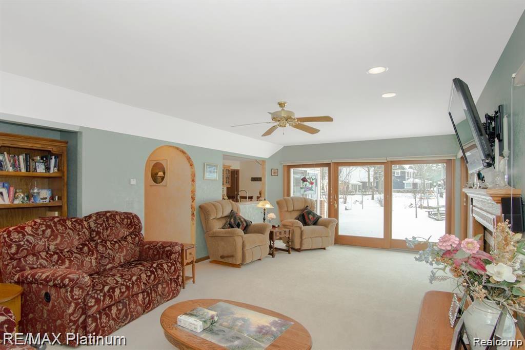 10106 Imus Road Pinckney, MI 48169 - Photo 13 of 38 10106 Imus