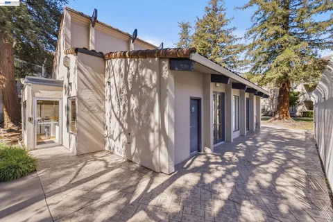 $299,800 | 1087 Murrieta Boulevard, Unit 339, Livermore, CA 94550