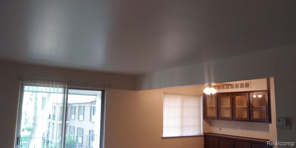 29157 Hayes Road, Unit B6 Warren, MI 48088 - Photo 20 of 26