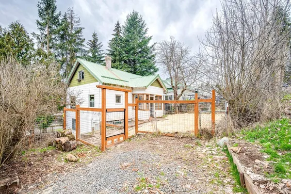 $245,000 | 415 South Pine Street, Troy, ID 83871