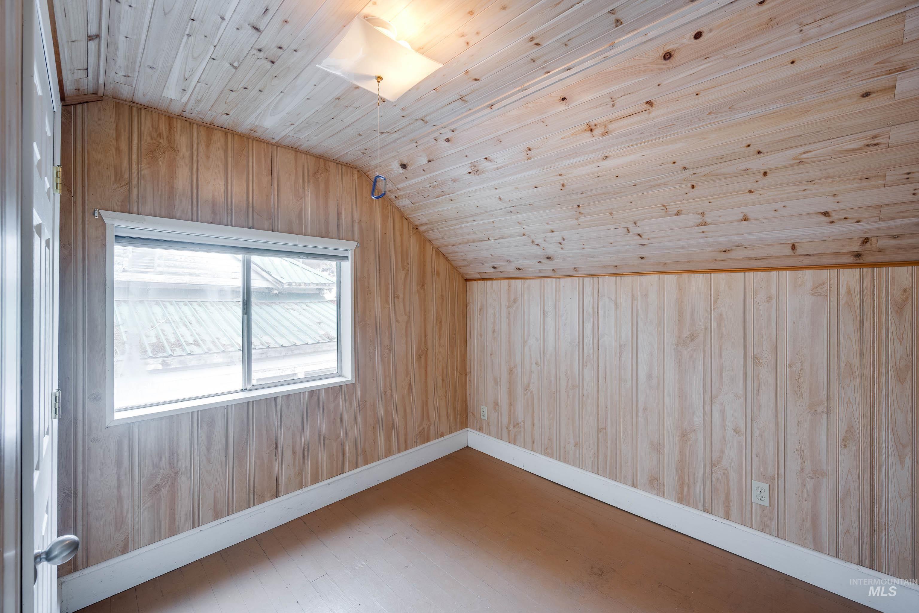 415 South Pine Street Troy, ID 83871 - Photo 20 of 45