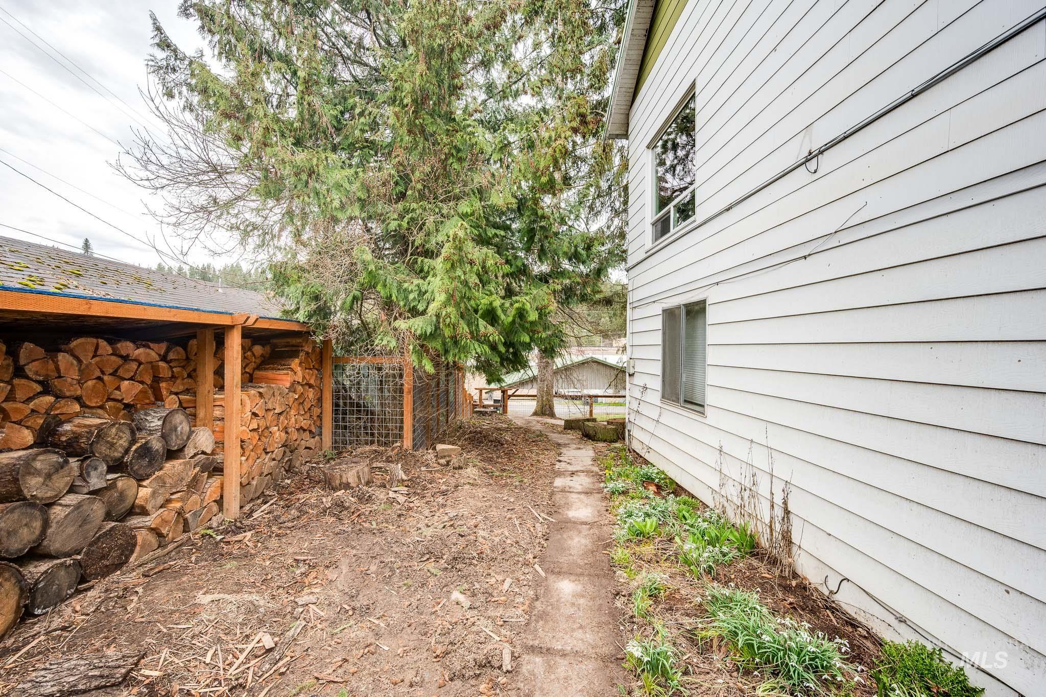 415 South Pine Street Troy, ID 83871 - Photo 39 of 45