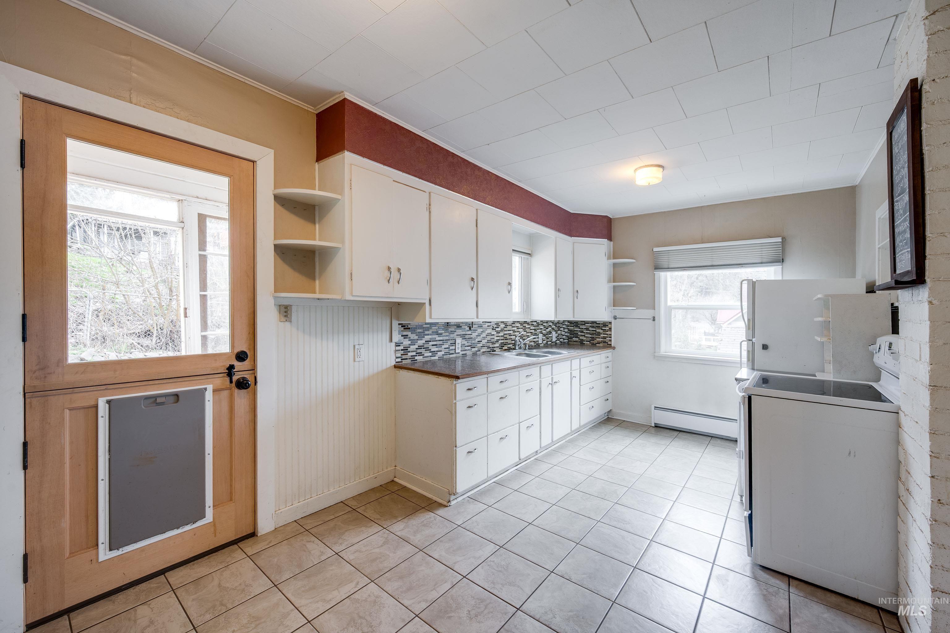 415 South Pine Street Troy, ID 83871 - Photo 4 of 45