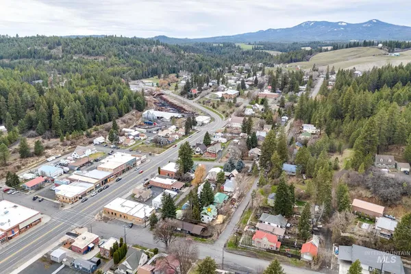 $245,000 | 415 South Pine Street, Troy, ID 83871