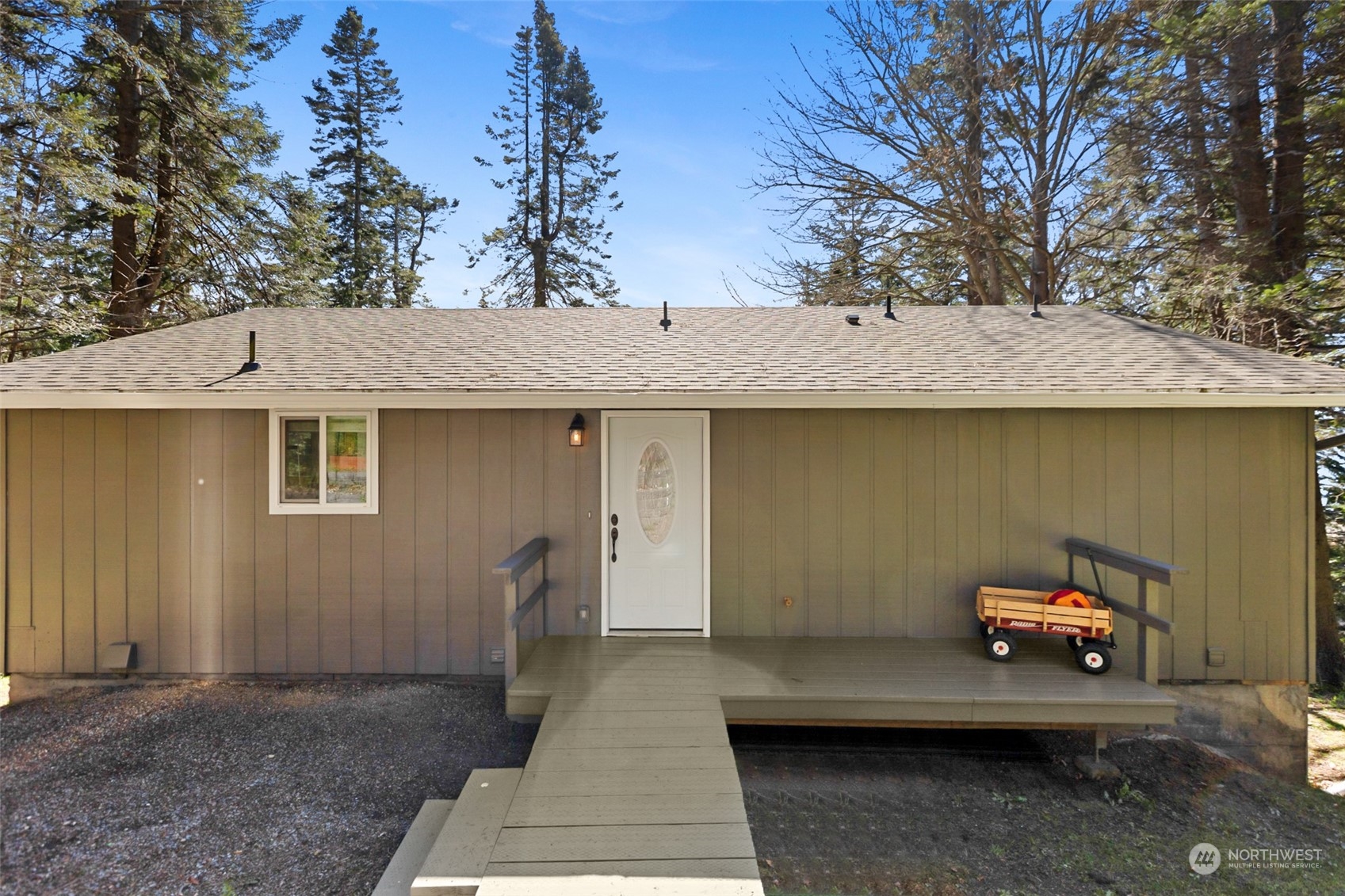 2097 Gull Way Camano Island, WA 98282 - Photo 35 of 35 a view of a car garage