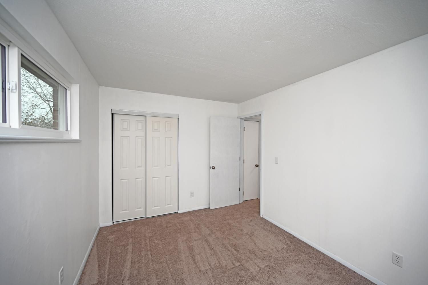 10867 Pippin Road Cincinnati, OH 45231 - Photo 14 of 25 Gallery Image 14