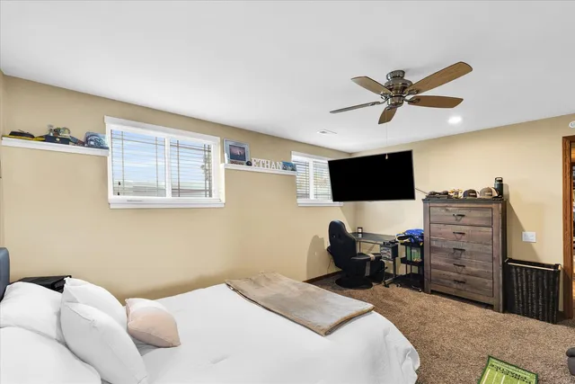 $442,195 | 725 North Maple Street, Paxton, IL 60957