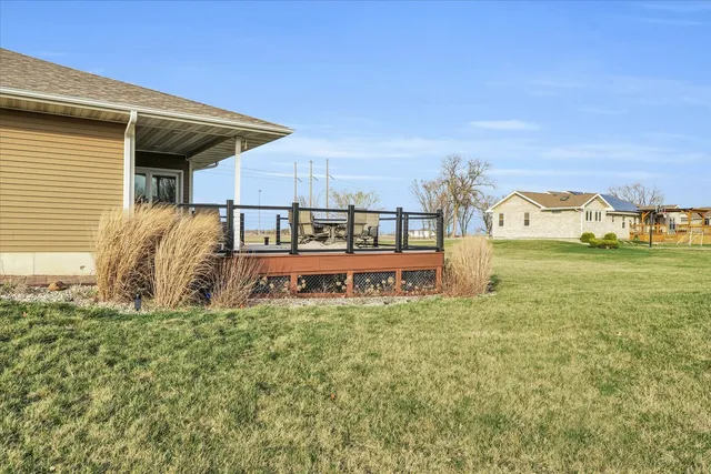 $442,195 | 725 North Maple Street, Paxton, IL 60957