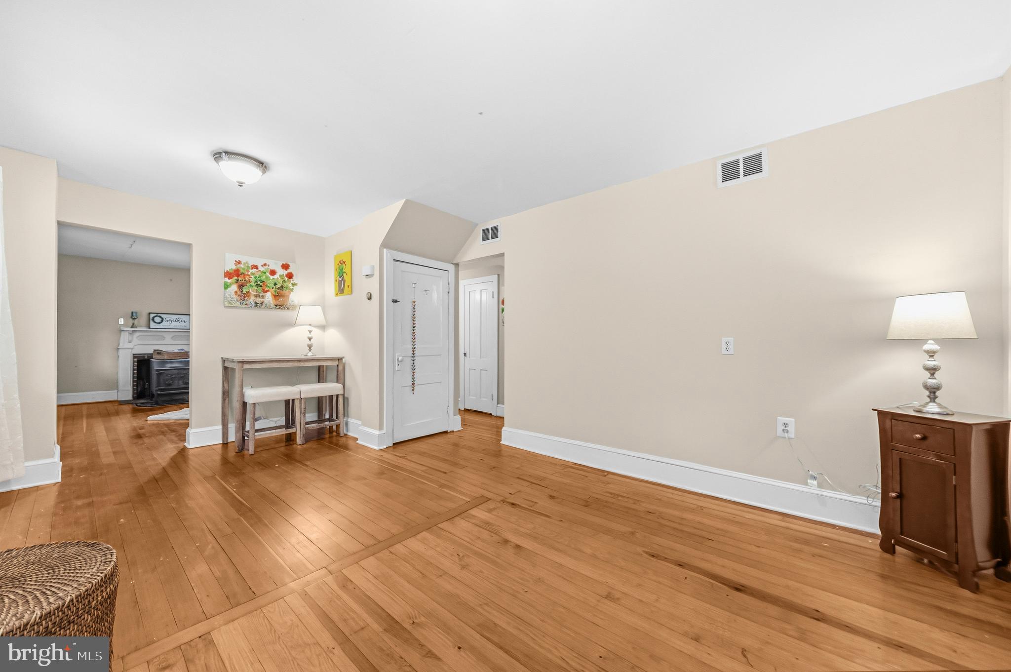 606 Edwards Ferry Road Northeast Leesburg, VA 20176 - Photo 15 of 49