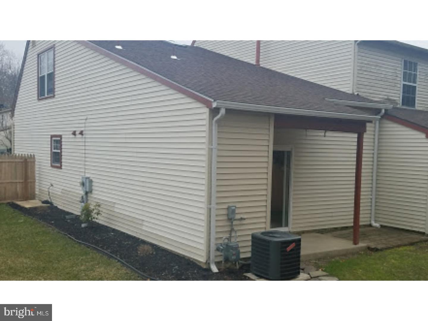 1 Summit Court Clementon, NJ 08021 - Photo 19 of 19 Side Yard