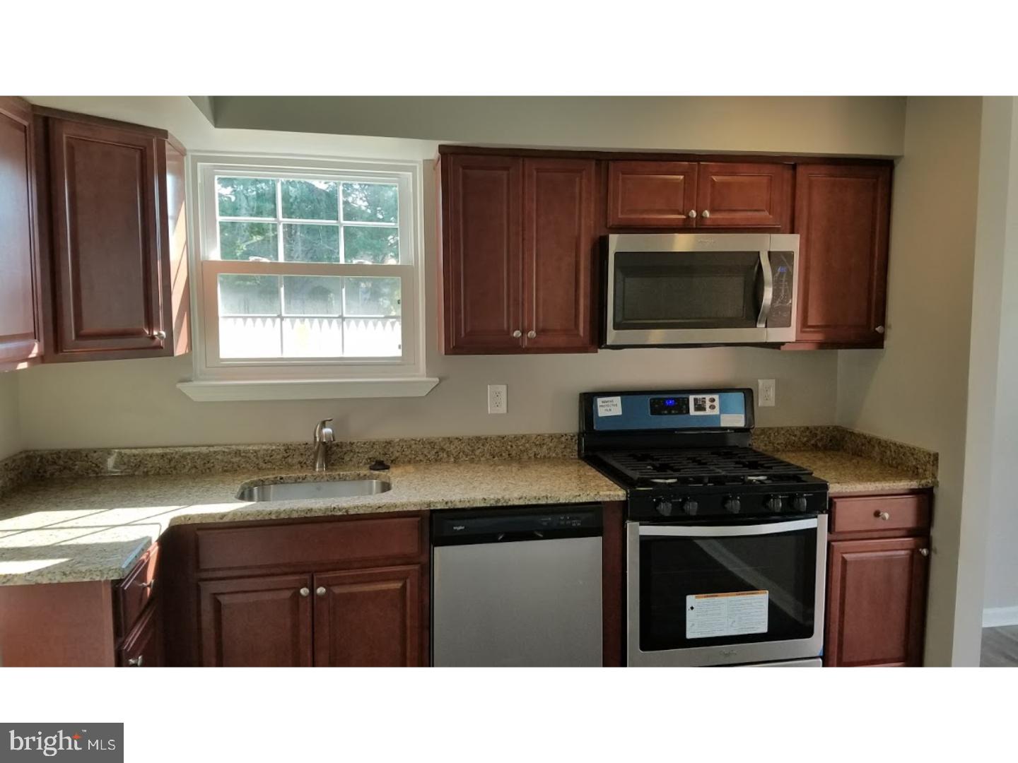 1 Summit Court Clementon, NJ 08021 - Photo 7 of 19 Kitchen