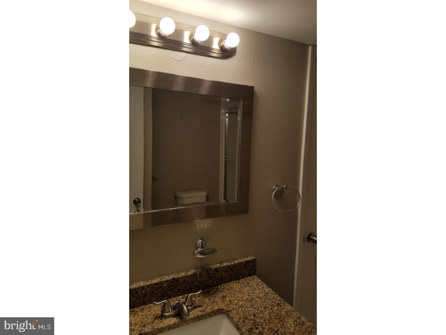 1 Summit Court Clementon, NJ 08021 - Photo 8 of 19 Bathroom