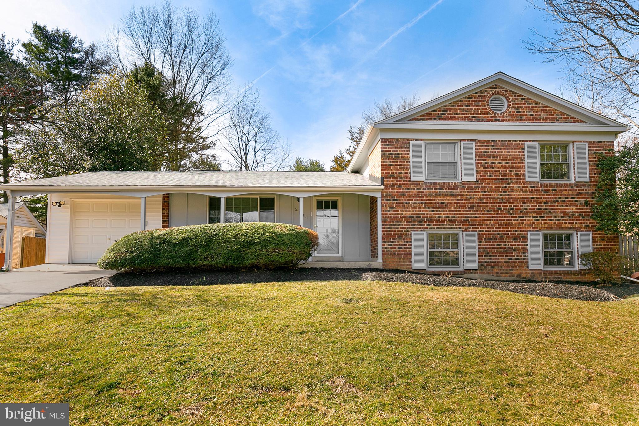 2187 Stratton Drive Potomac, MD 20854 - Photo 2 of 31 Gallery Image 2