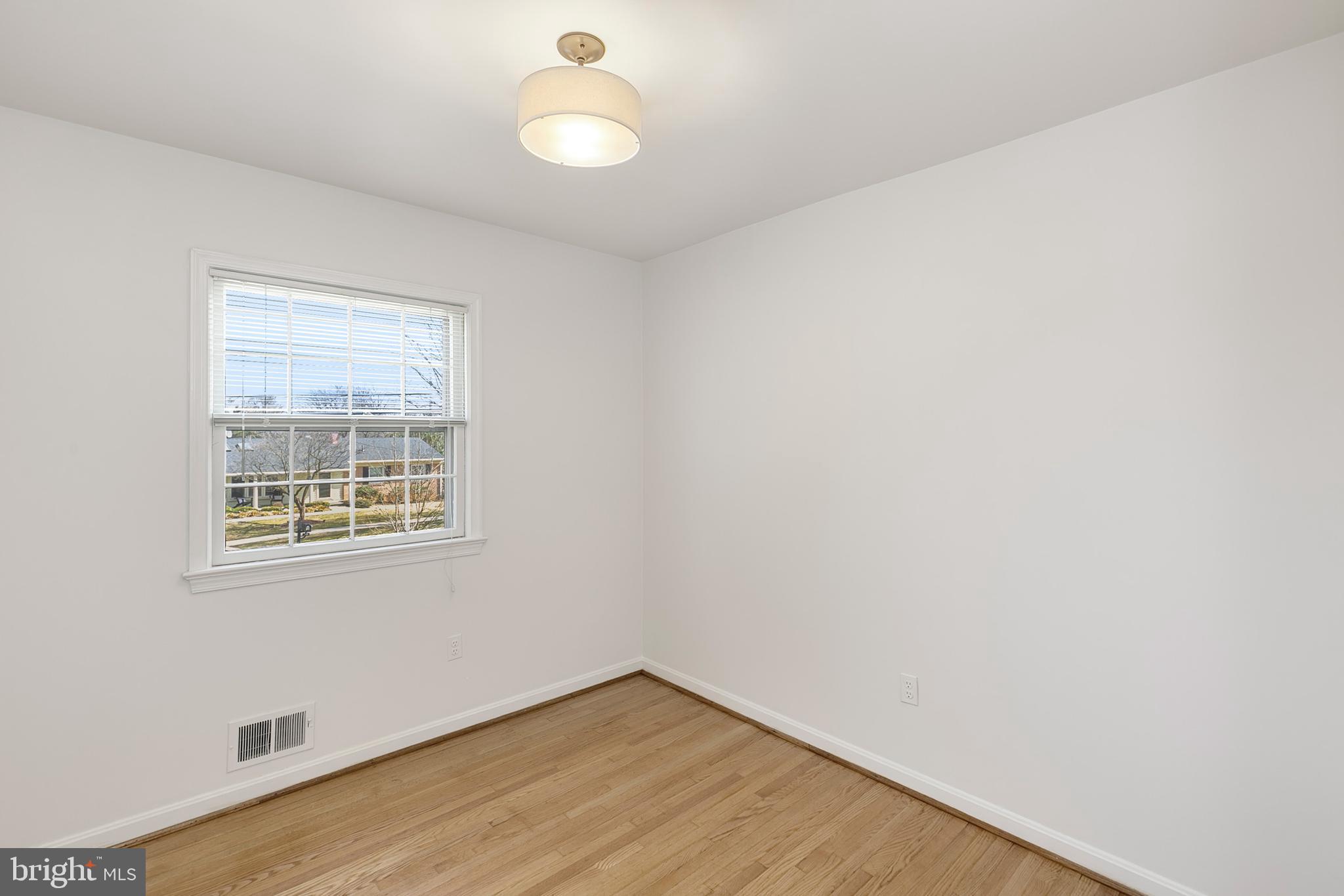 2187 Stratton Drive Potomac, MD 20854 - Photo 22 of 31 Gallery Image 22