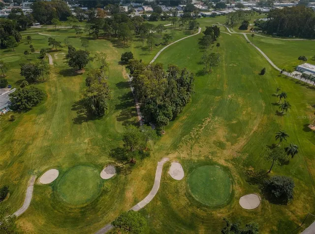 a view of a tennis court