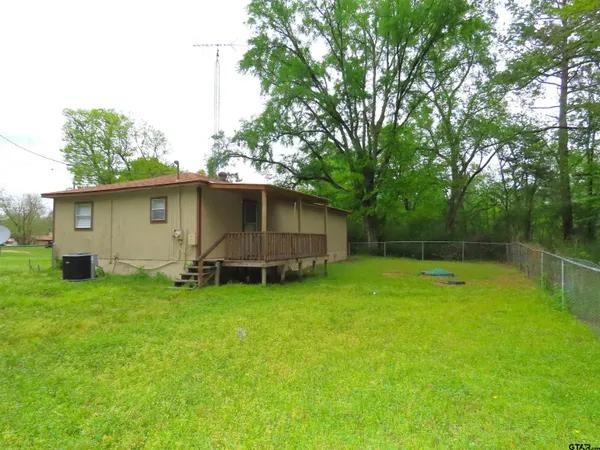 $1,100 | 15227 County Road 1134, Tyler, TX 75709
