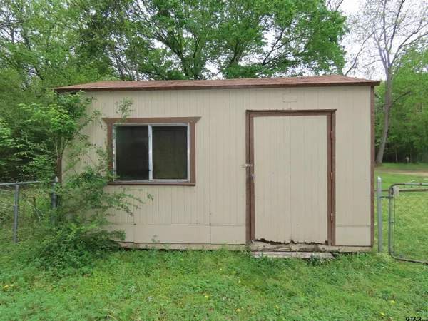 $1,100 | 15227 County Road 1134, Tyler, TX 75709