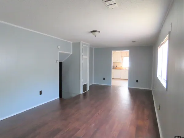 $1,100 | 15227 County Road 1134, Tyler, TX 75709