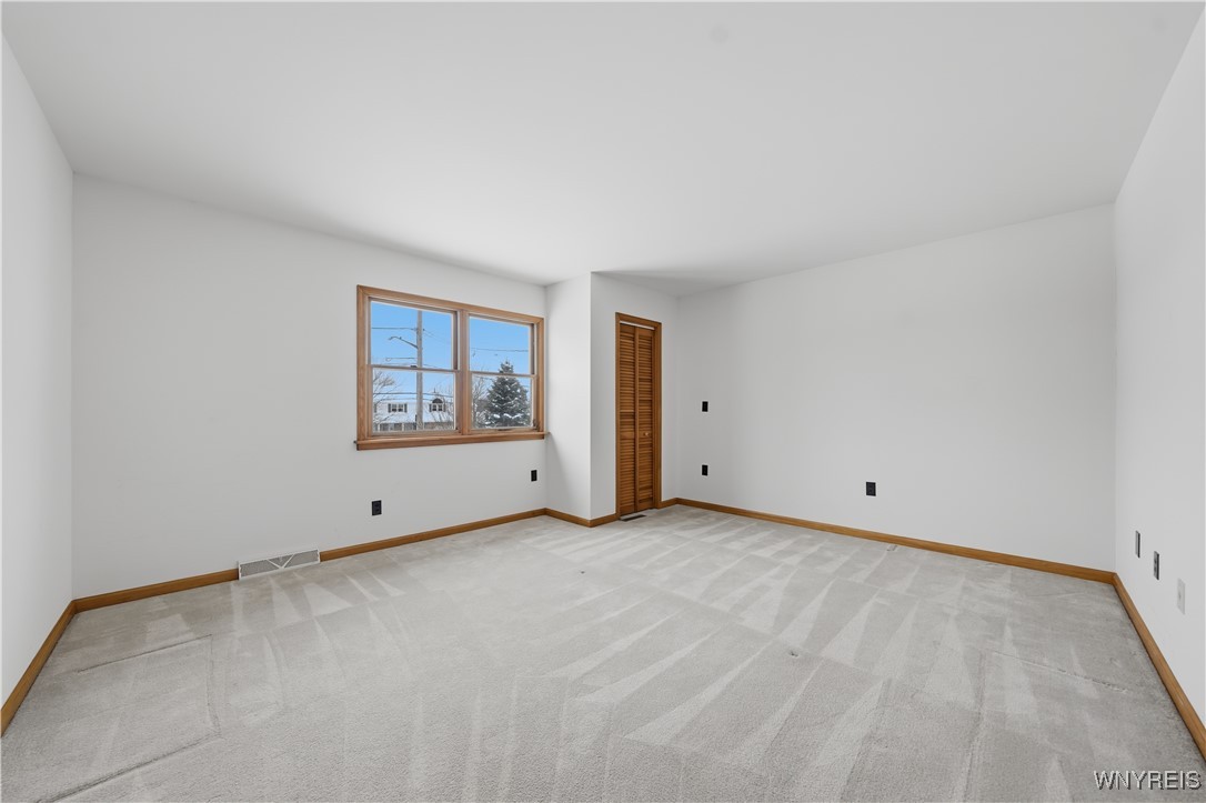 203 Siebert Road Lancaster, NY 14086 - Photo 20 of 48