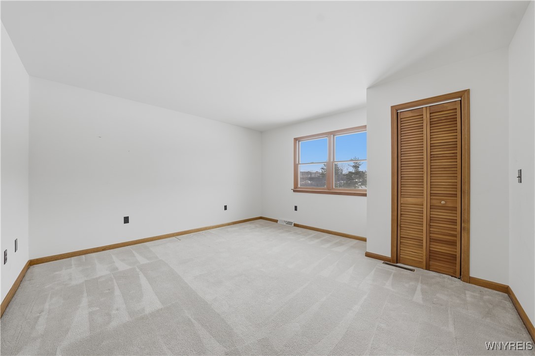 203 Siebert Road Lancaster, NY 14086 - Photo 22 of 48