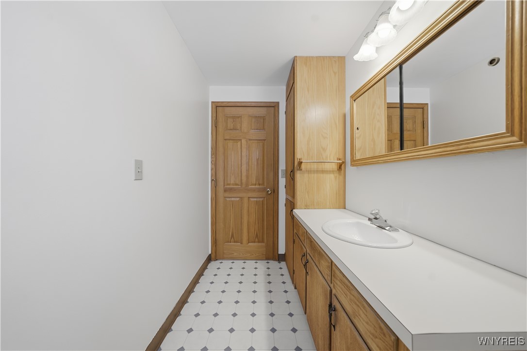 203 Siebert Road Lancaster, NY 14086 - Photo 30 of 48