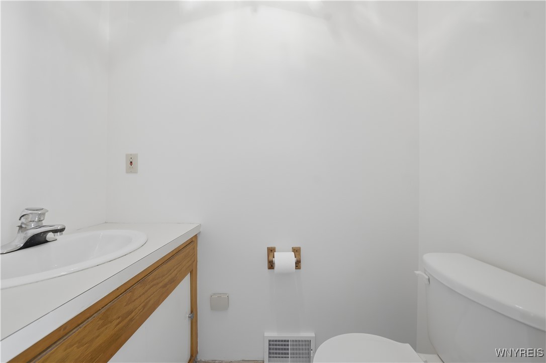 203 Siebert Road Lancaster, NY 14086 - Photo 31 of 48