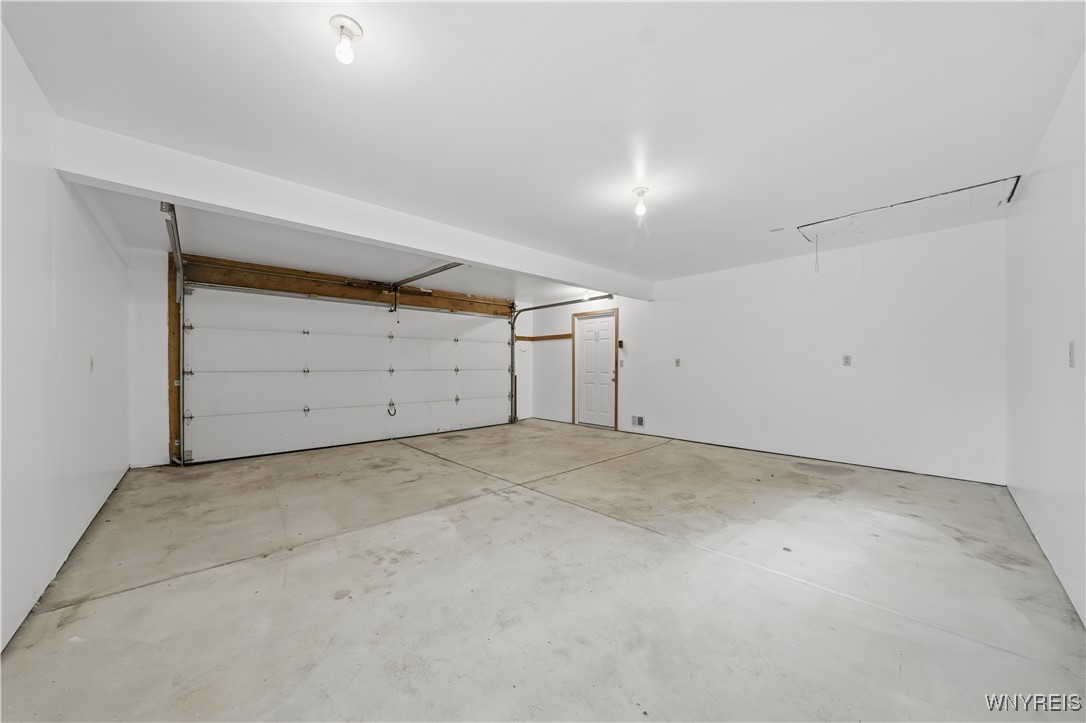 203 Siebert Road Lancaster, NY 14086 - Photo 34 of 48