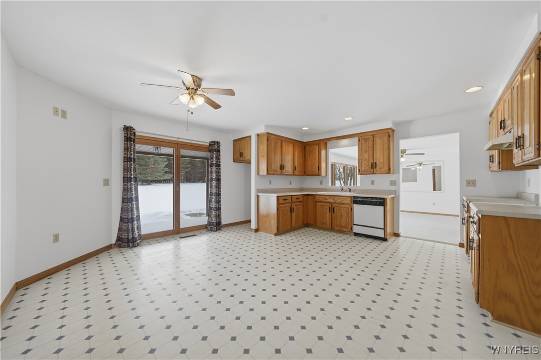 203 Siebert Road Lancaster, NY 14086 - Photo 7 of 48