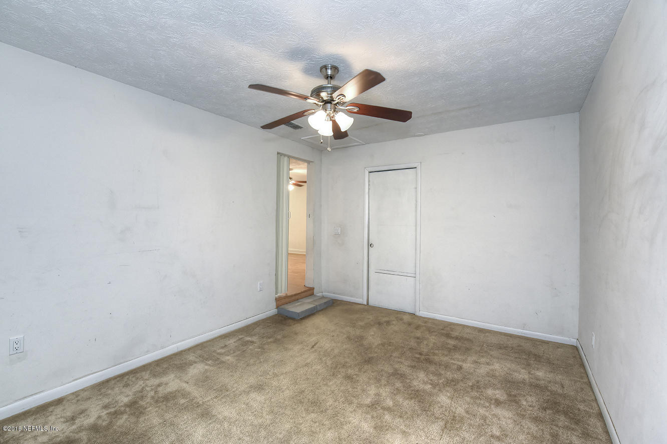8556 Ruckman Avenue Jacksonville, FL 32221 - Photo 13 of 22 Third Bedroom