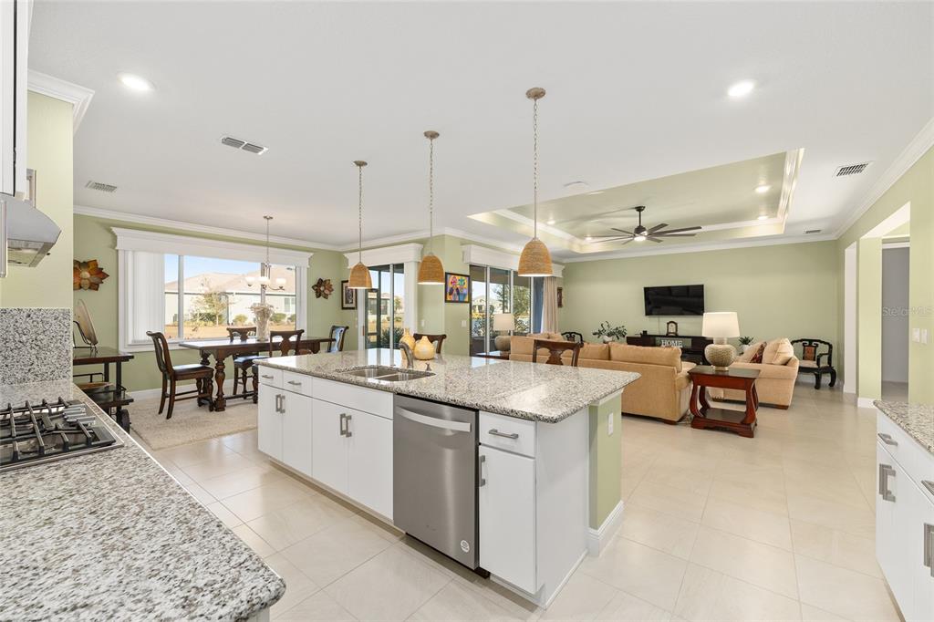 8111 Southwest 95th Court Ocala, FL 34481 - Photo 18 of 47