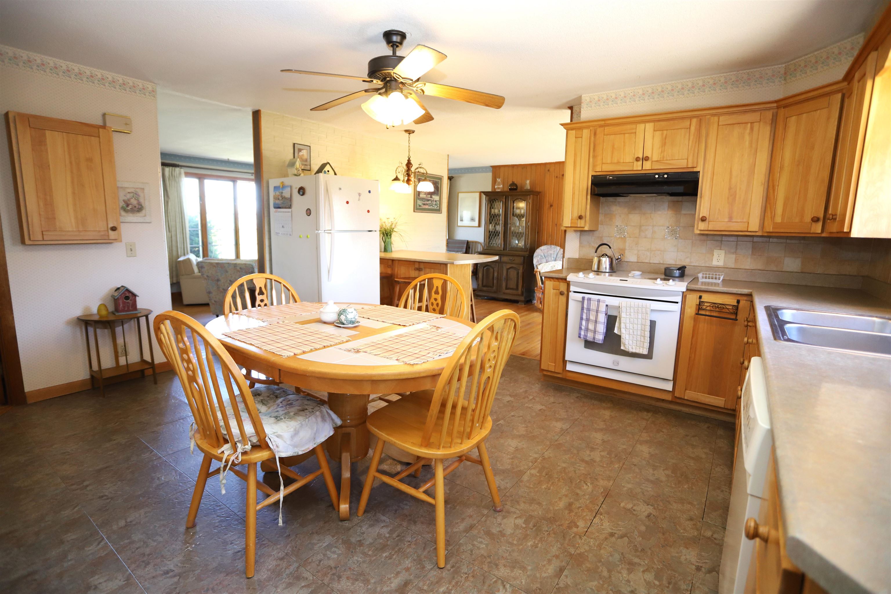 53 Mountainview Drive Derby, VT 05830 - Photo 9 of 26