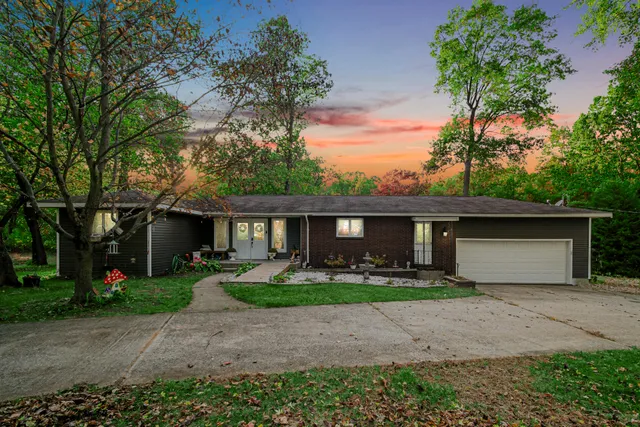 $255,500 | 6915 South 375 West, North Judson, IN 46366