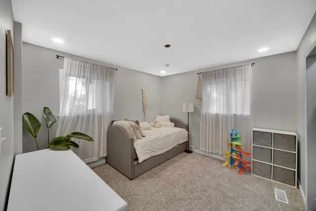 $255,500 | 6915 South 375 West, North Judson, IN 46366