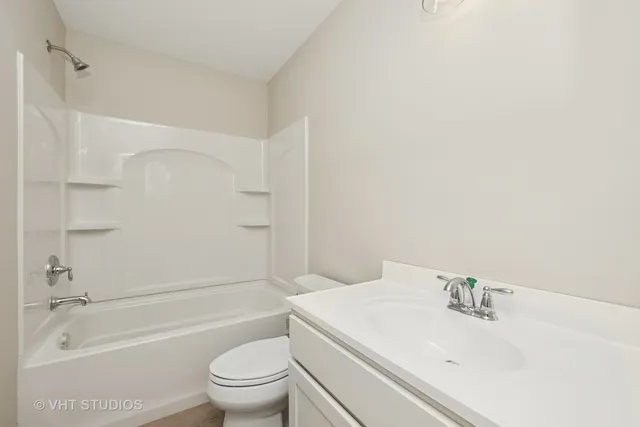 $689,000 | 3515 Kings Lair Drive, Spring Grove, IL 60081