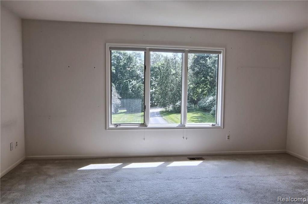 145 Canterbury Road Bloomfield Hills, MI 48304 - Photo 23 of 35