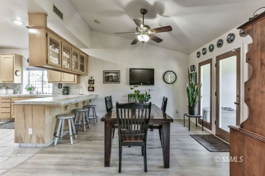 920 Hermosa Avenue Ridgecrest, CA 93555 - Photo 10 of 44