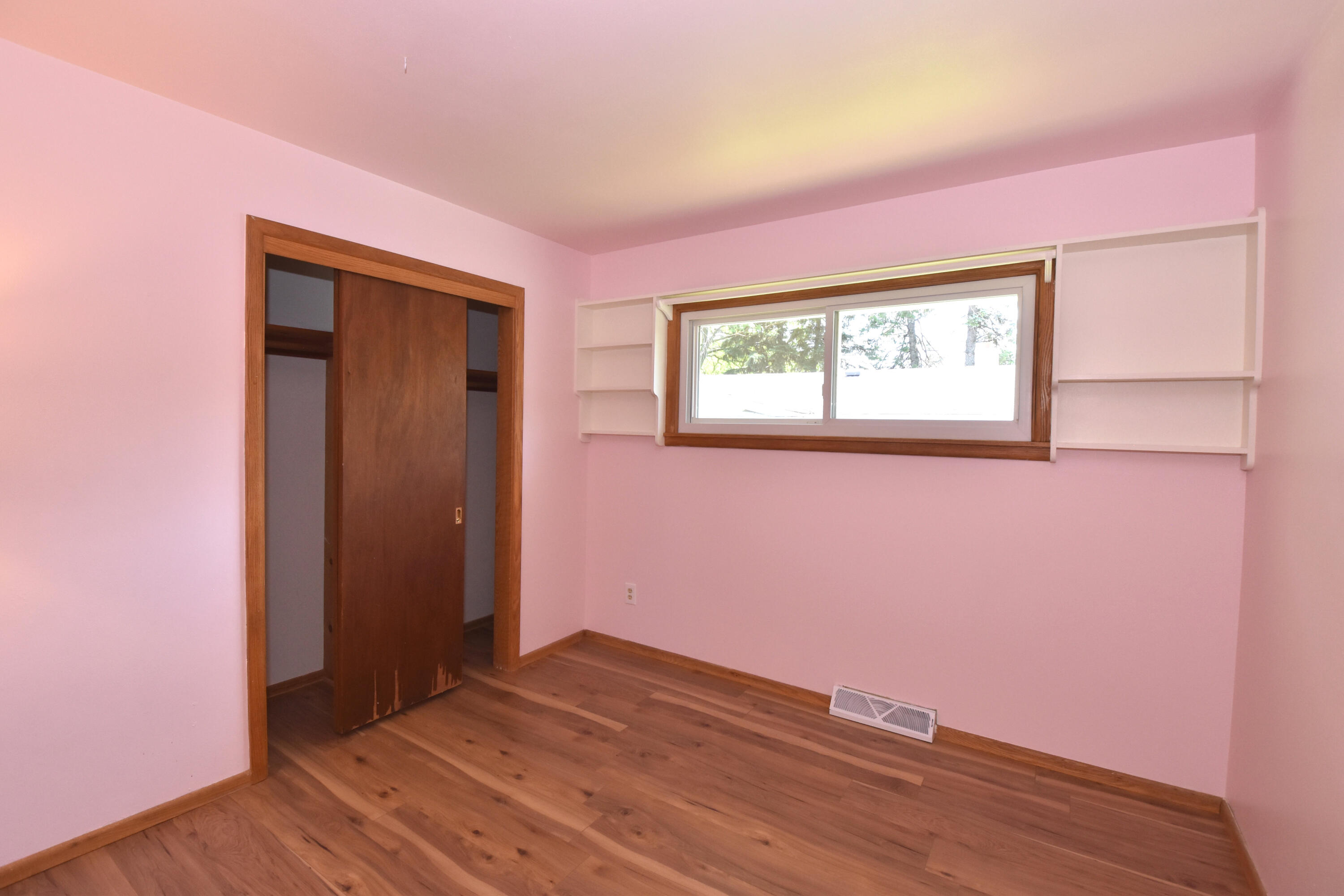 48 Virginia Street Racine, WI 53405 - Photo 27 of 47 Bedroom 3
