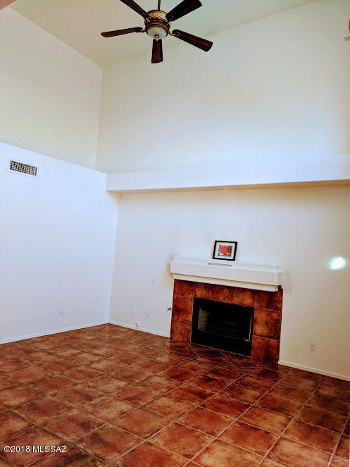 9828 Mountain Crossing Road Tucson, AZ 85748 - Photo 4 of 21 Gallery Image 4